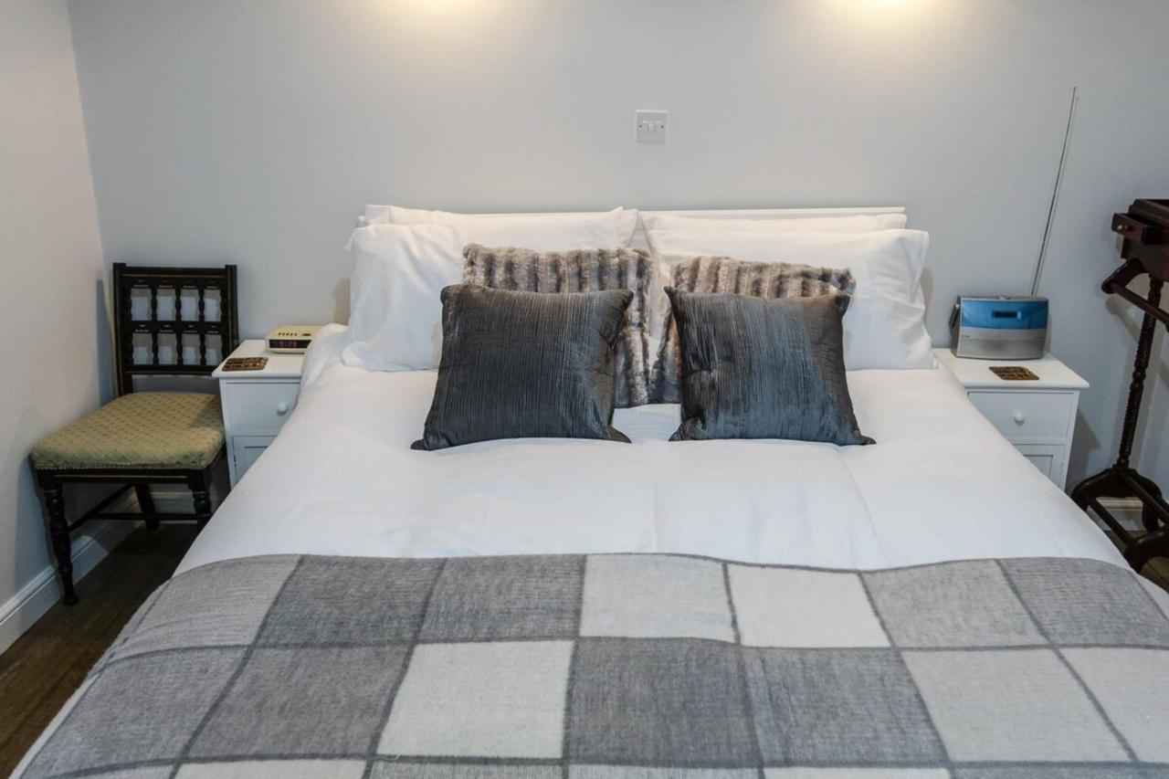 Quiet Ground Floor Mews Flat And Parking Apartment Единбург Екстериор снимка