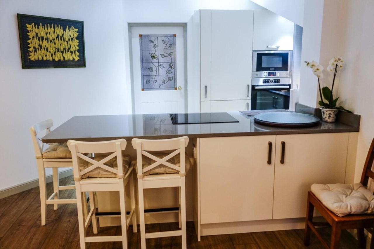 Quiet Ground Floor Mews Flat And Parking Apartment Единбург Екстериор снимка