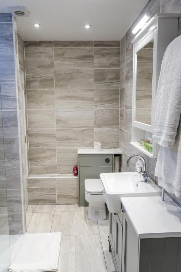 Quiet Ground Floor Mews Flat And Parking Apartment Единбург Екстериор снимка