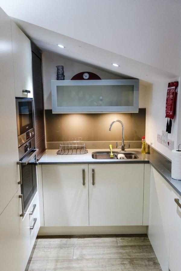 Quiet Ground Floor Mews Flat And Parking Apartment Единбург Екстериор снимка