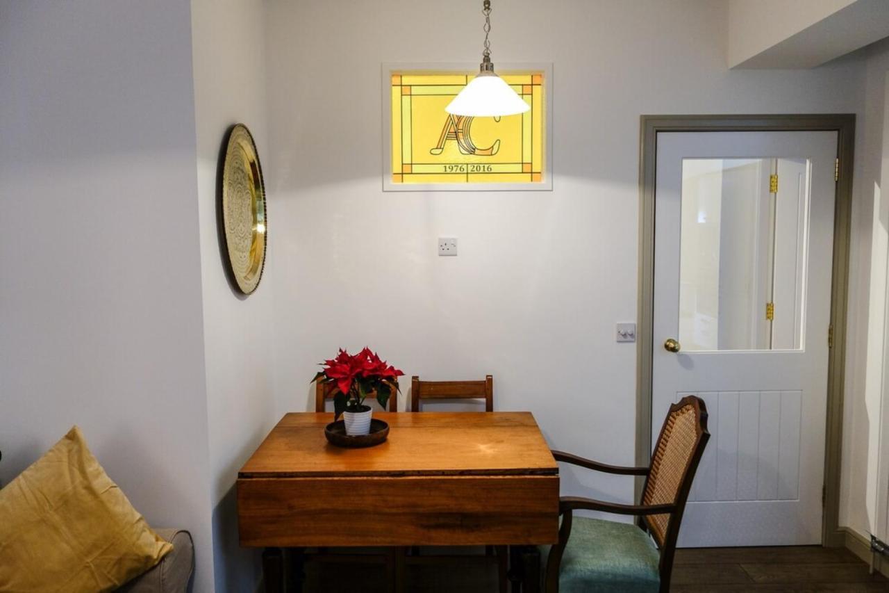 Quiet Ground Floor Mews Flat And Parking Apartment Единбург Екстериор снимка